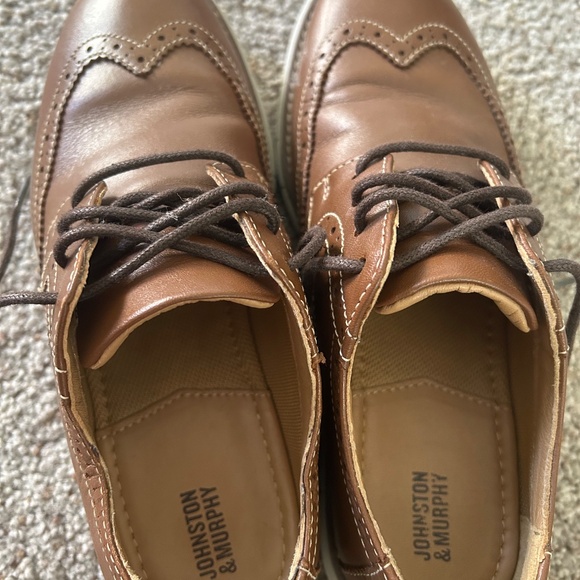Johnston and Murphy Boys’ dress shoes - Picture 2 of 5